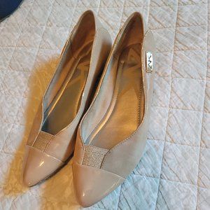 Pair of flat shoes